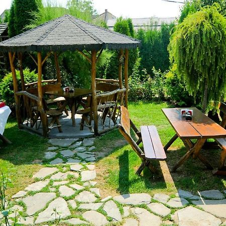 Târgu-Mureş Pension La Cupola מראה חיצוני תמונה