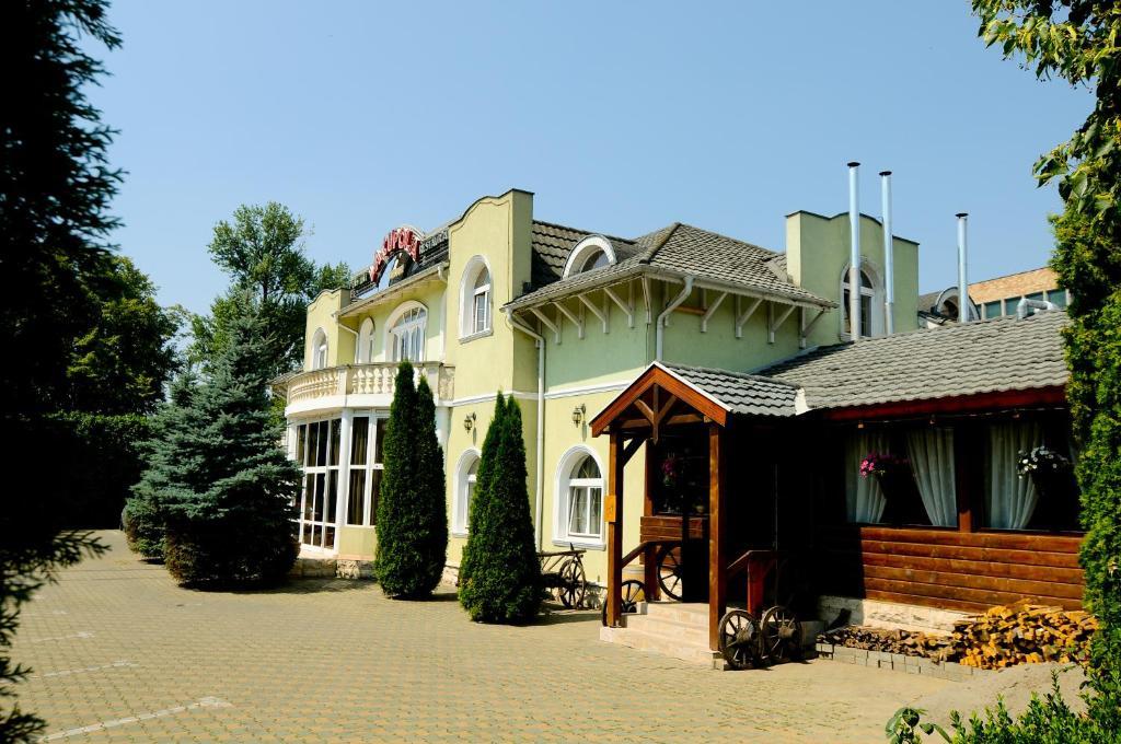 Târgu-Mureş Pension La Cupola מראה חיצוני תמונה