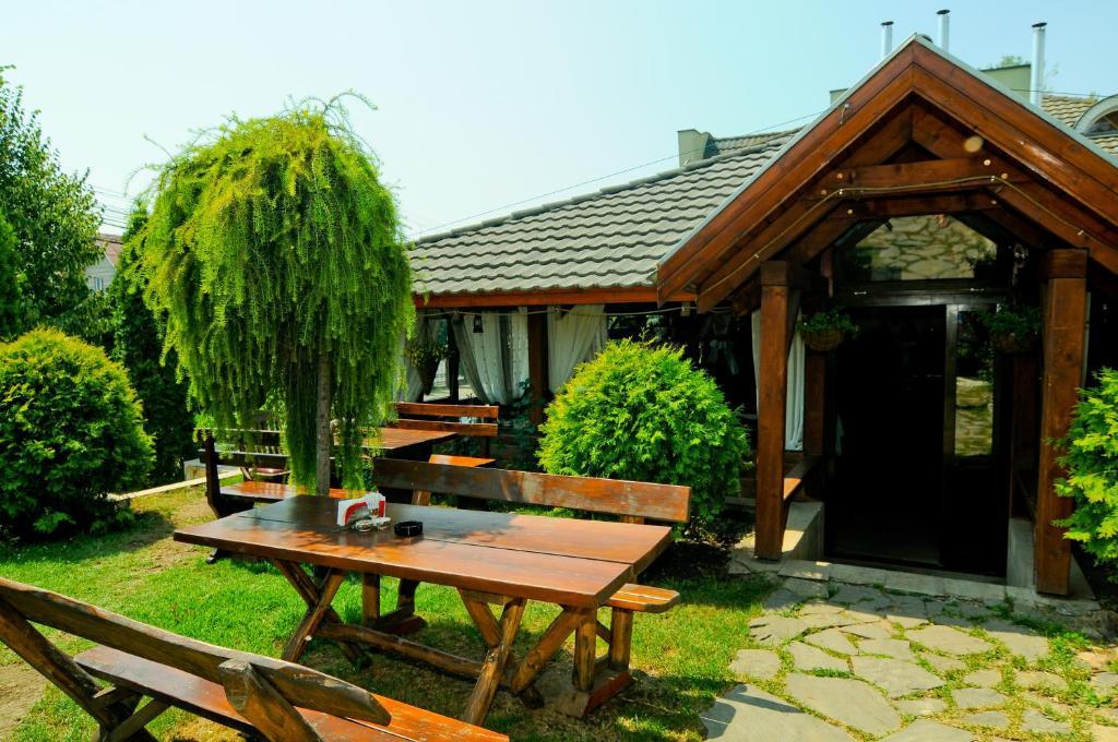 Târgu-Mureş Pension La Cupola מראה חיצוני תמונה